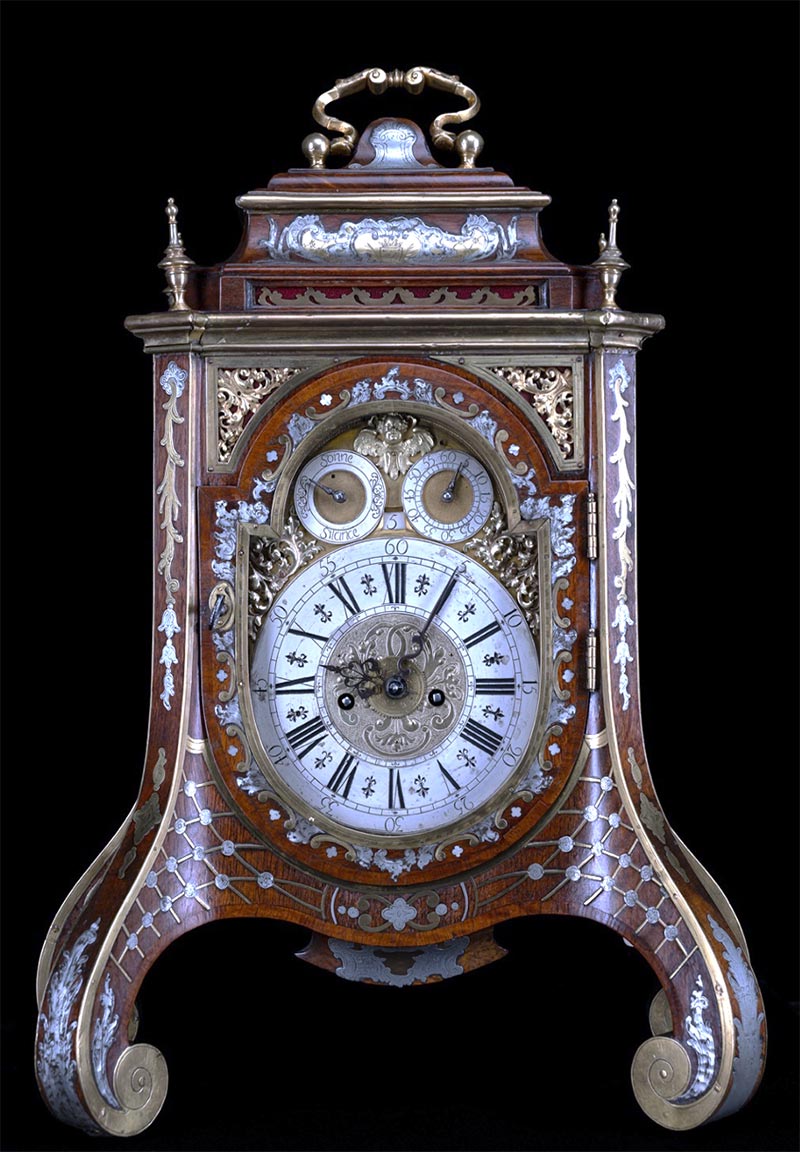 Ein Paar feuervergoldete Bronzeleuchter 18. Jahrhundert Prunkuhr des fürsterzbischöflich Salzburger Hofuhrmachers<br />
Franz Jakob Nidermayr (+ 1751).<br />